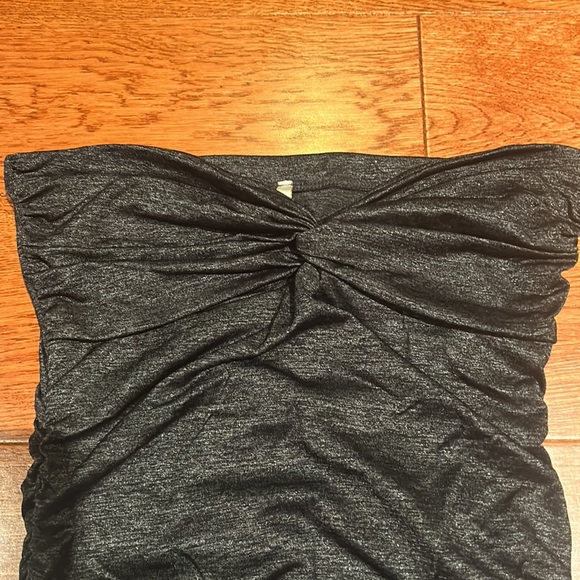 Sparkly grey bodycon strapless dress - Picture 2 of 3